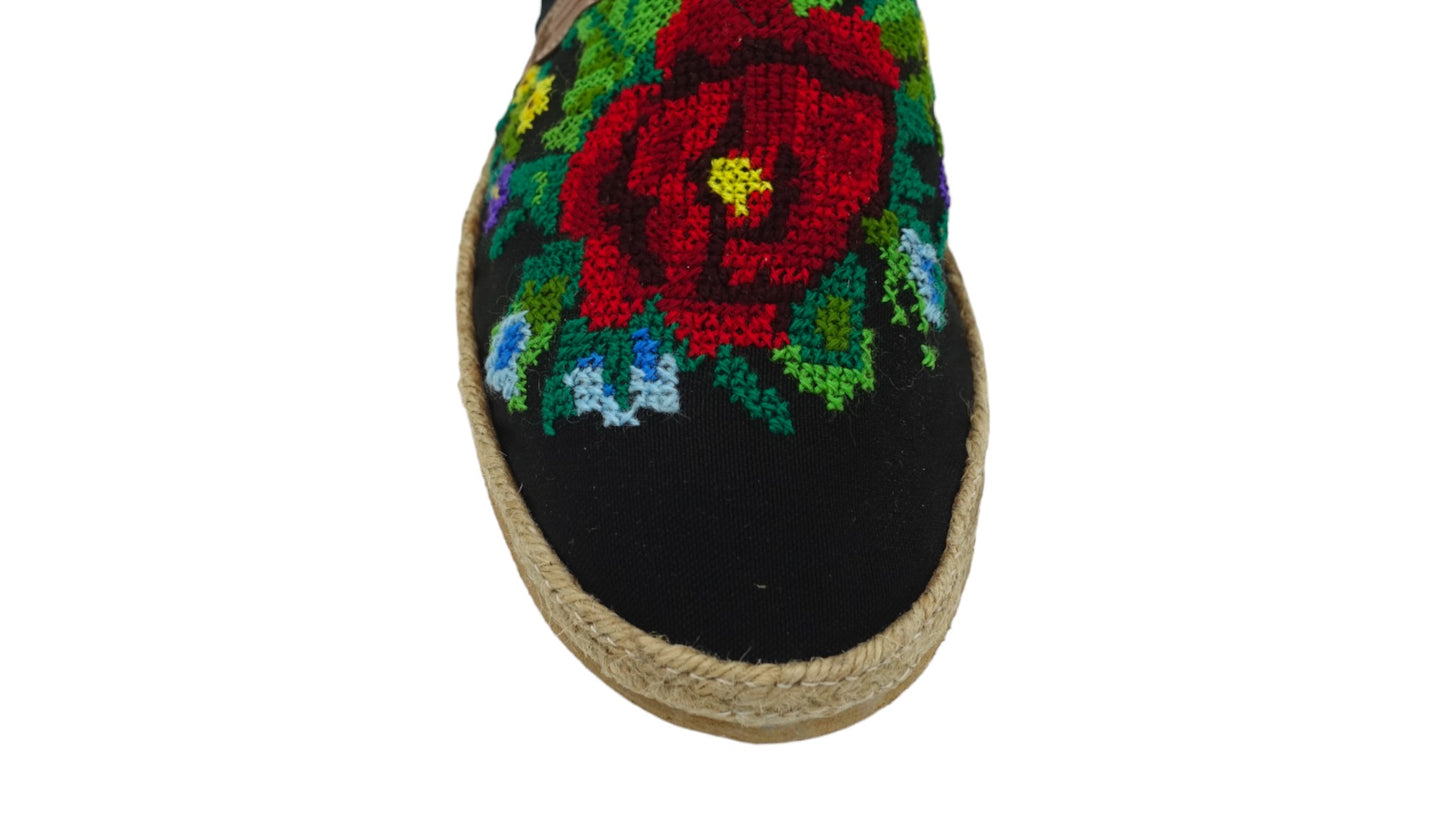 Espadrilles, embroidered PUNTO DE CRUZ - NEGRO