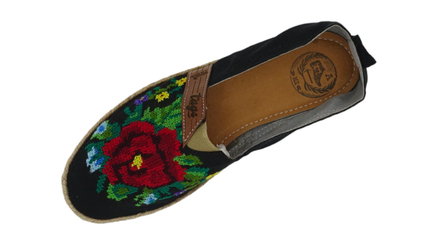 Espadrilles, embroidered PUNTO DE CRUZ - NEGRO