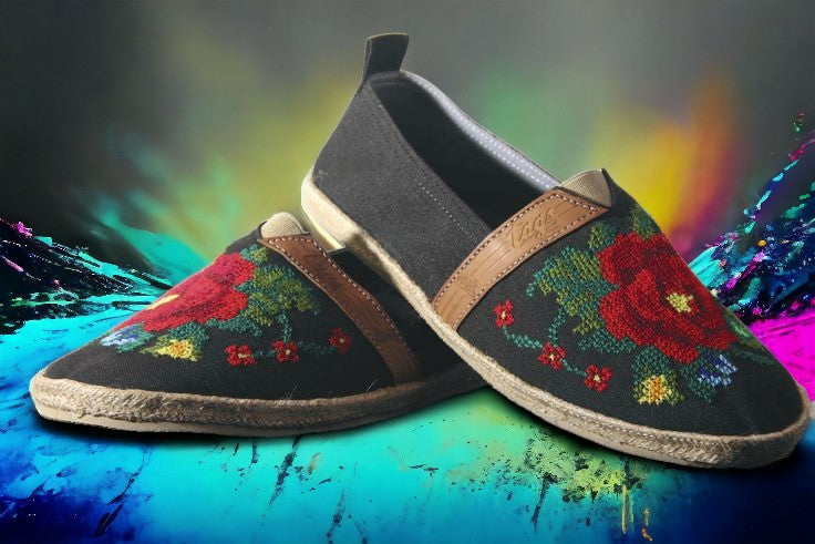 Espadrilles, embroidered PUNTO DE CRUZ - NEGRO